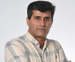 <em>Carlos R.</em>